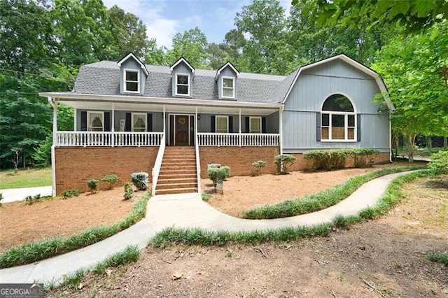 view of front facade with covered porch