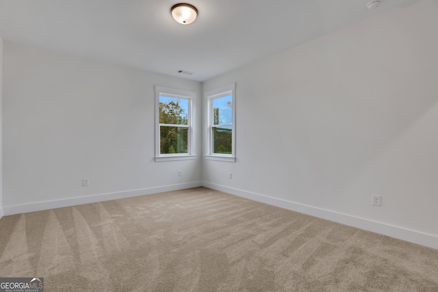 view of carpeted spare room