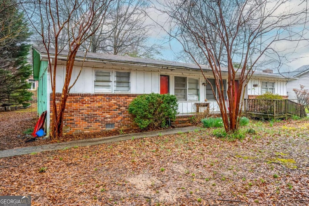 view of front of home with a porch