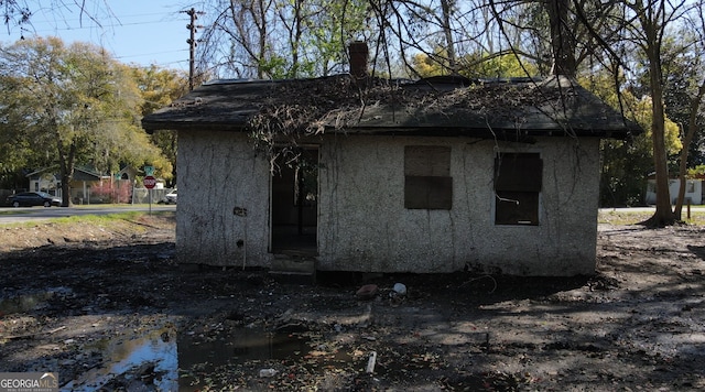 view of side of property