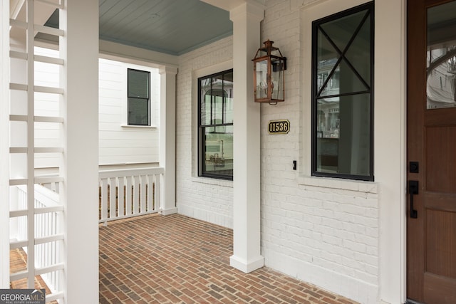 entrance to property with covered porch