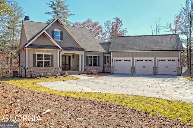 craftsman house featuring a porch and a garage