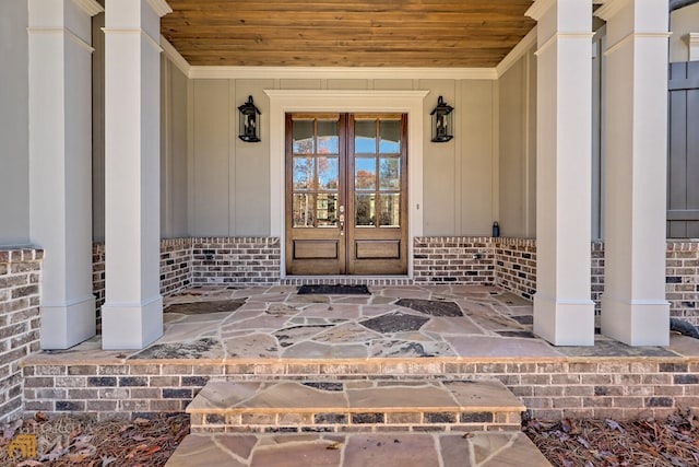 doorway to property with a porch