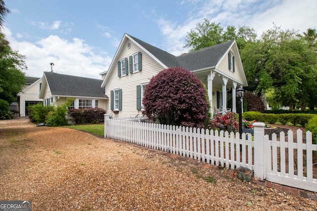 view of front of property