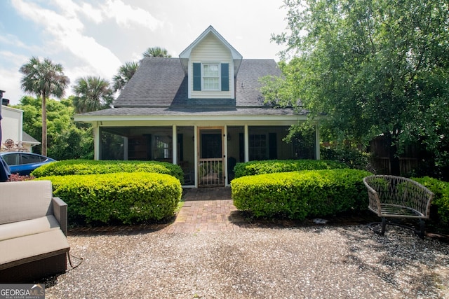 view of front of property with covered porch