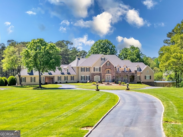 view of front of house with a front yard