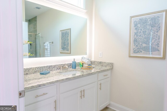 bathroom with vanity