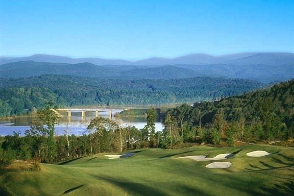 101 Cottage Ln, Toccoa, GA 30577
