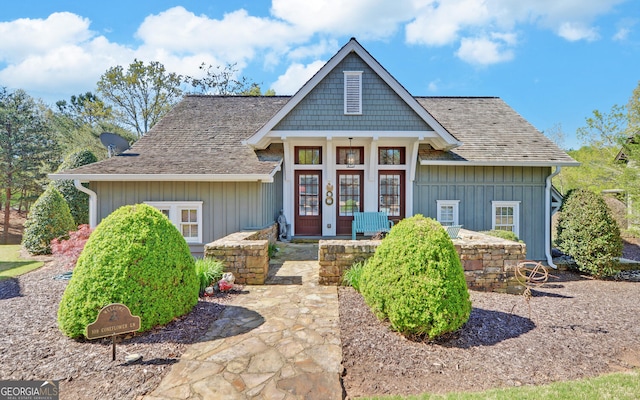 view of front of house featuring a porch