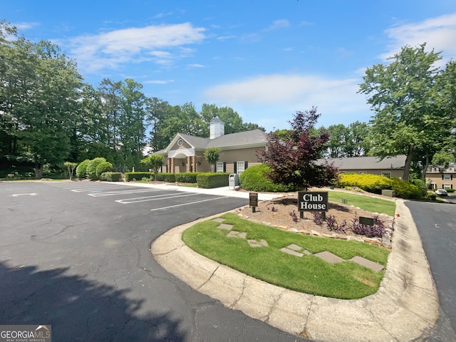 view of front of house