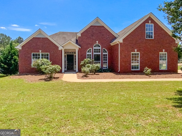 front of property featuring a front yard