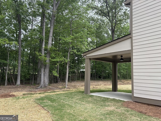 view of yard with a patio
