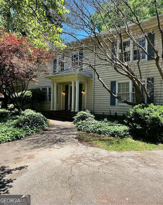 view of front of home