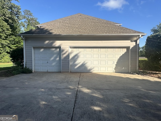 view of detached garage