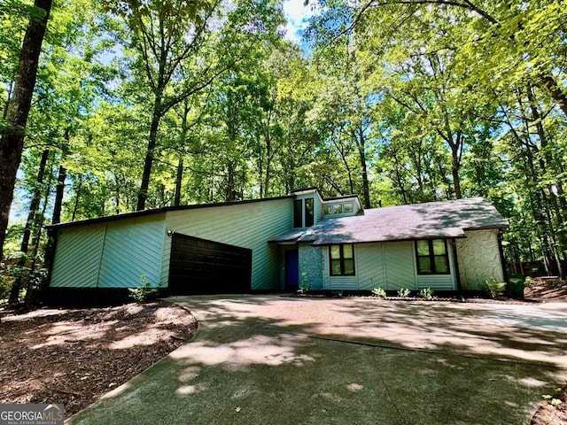 view of front of house with a garage