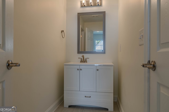 bathroom with vanity