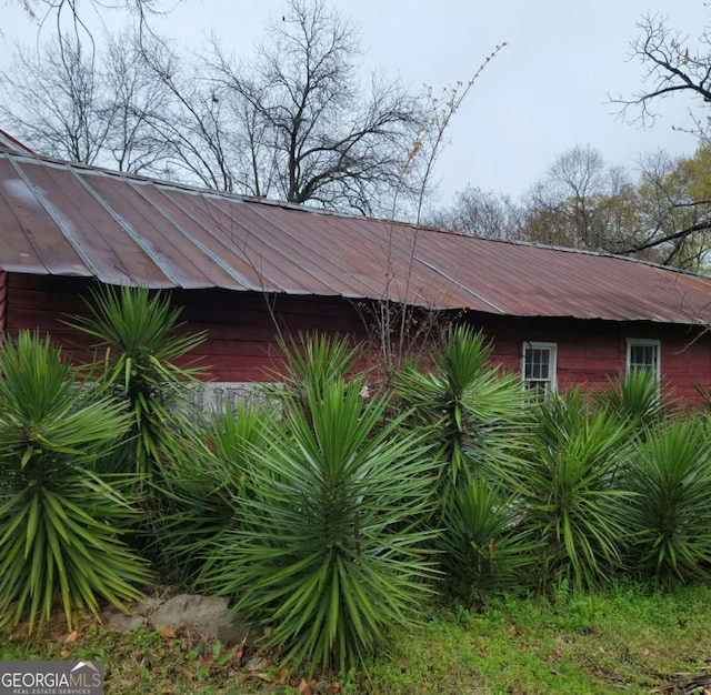 view of home's exterior