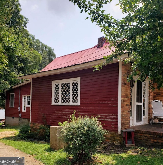 view of home's exterior