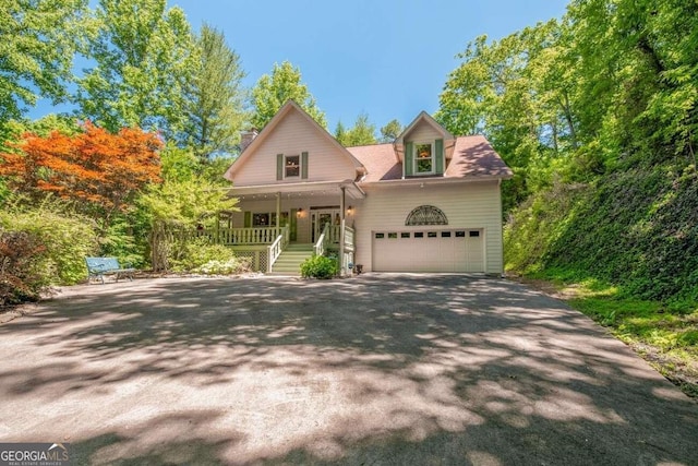 view of front of home featuring a porch