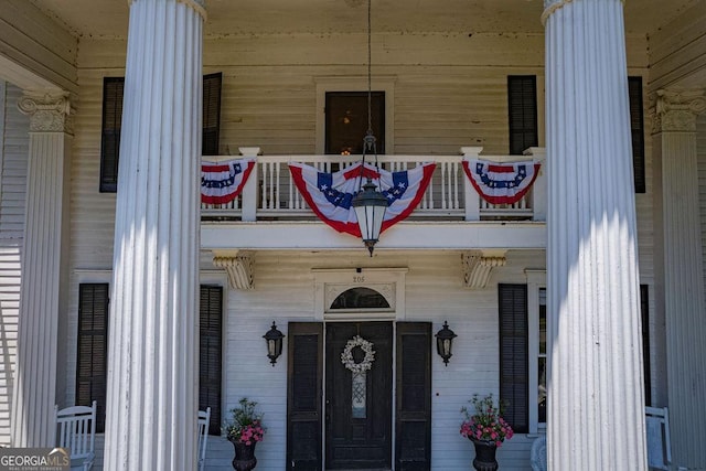 view of exterior entry