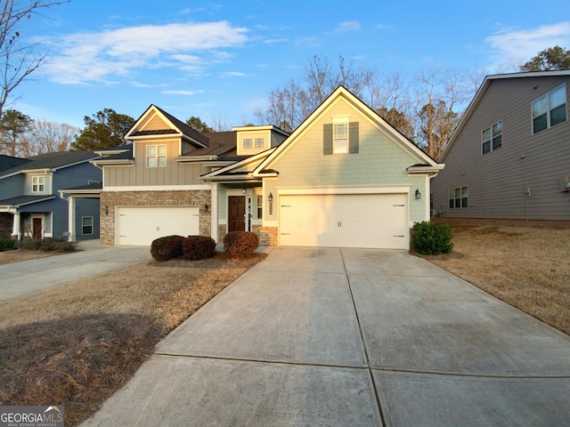 view of front of property featuring a garage