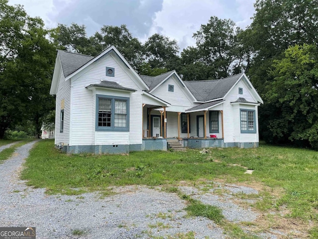 view of front of property featuring a porch