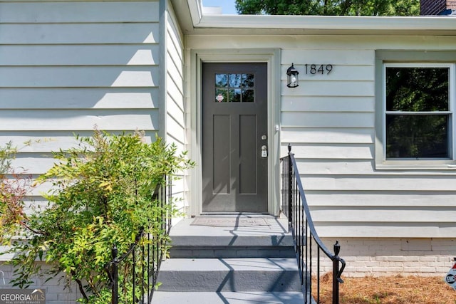 view of property entrance