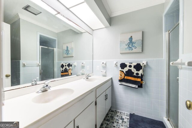 101 Huntington Dr, Dublin, GA 31021 - full bath with a sink and a shower stall