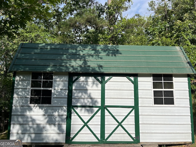 view of outbuilding