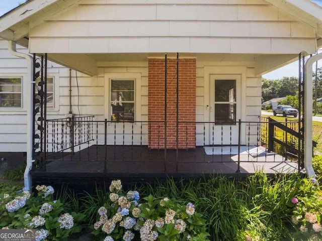 view of property entrance