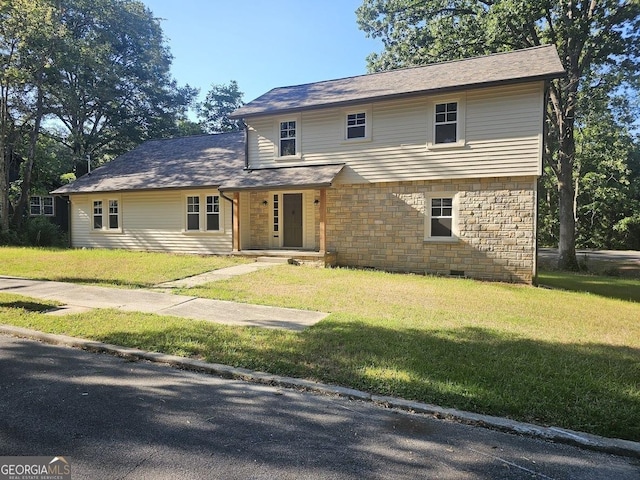 front of property with a front lawn