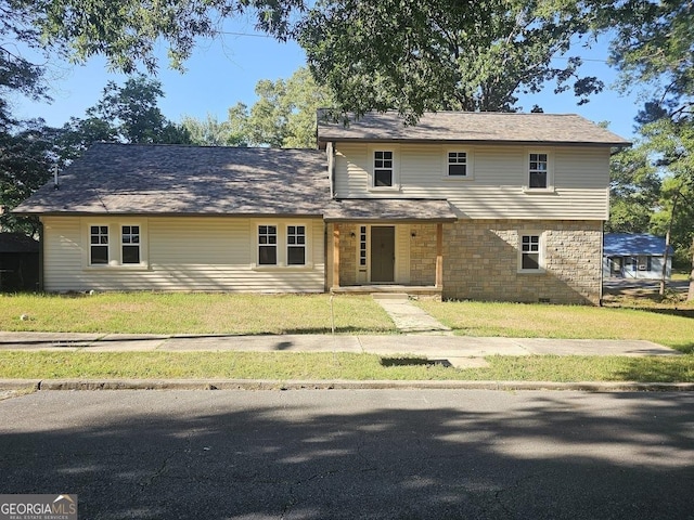 view of front facade featuring a front lawn