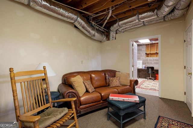living area with carpet flooring