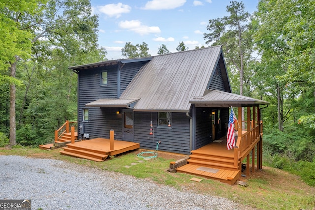 view of front facade featuring a deck