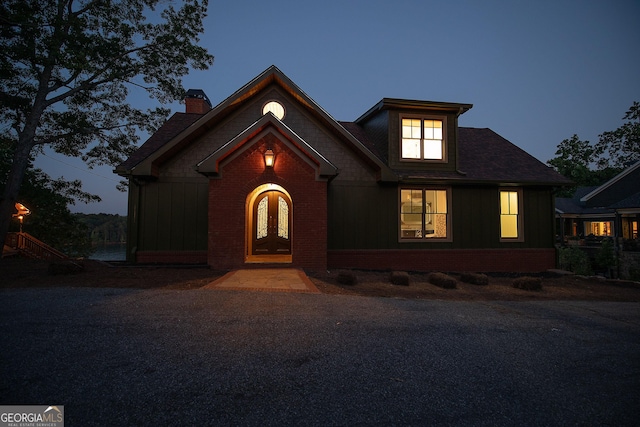 view of front of property