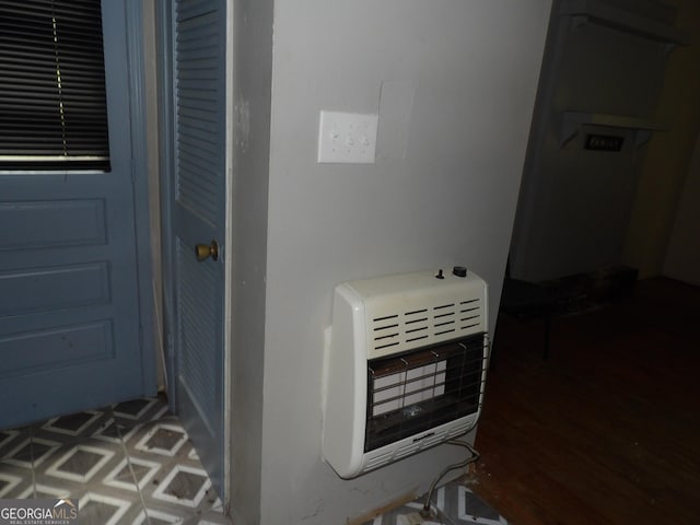 room details with heating unit