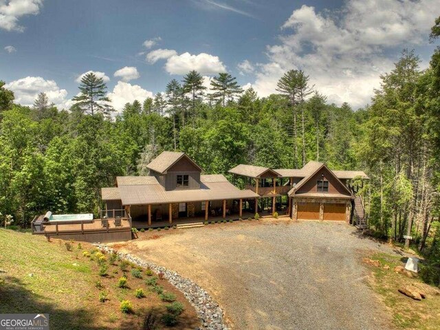 view of front of house featuring a garage