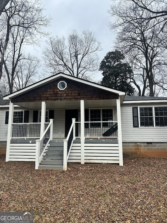 view of front facade featuring a porch