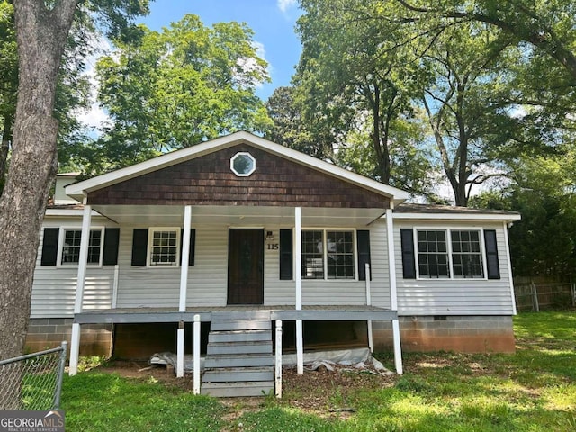 view of front of home featuring a porch