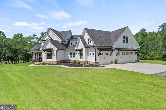 view of front of property with a front lawn