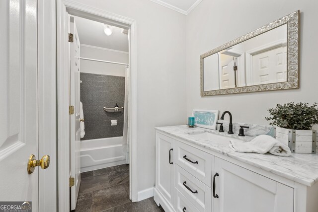 unfurnished bedroom featuring a tray ceiling, ceiling fan, connected bathroom, and light colored carpet