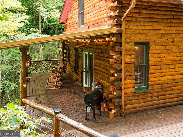 deck with grilling area