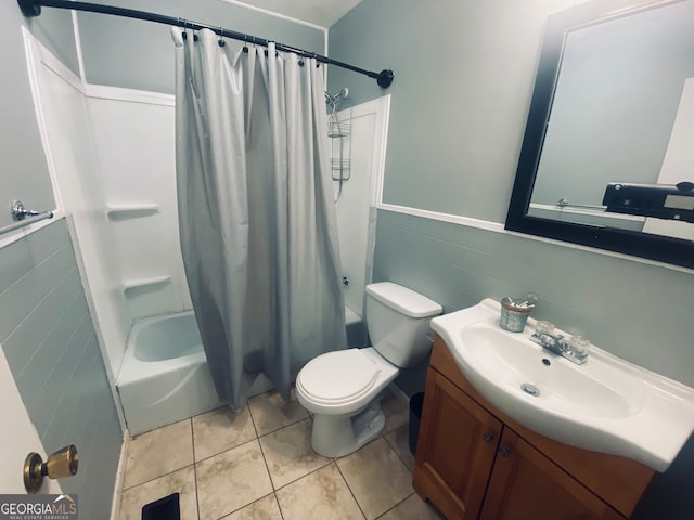 full bathroom with decorative backsplash, tile walls, toilet, and shower / bath combination with curtain