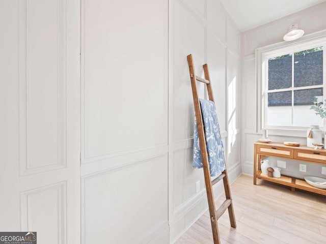 interior details featuring hardwood / wood-style flooring