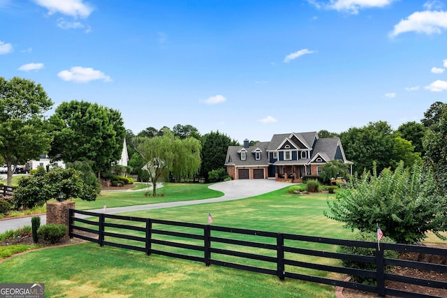 view of front of house featuring a front yard