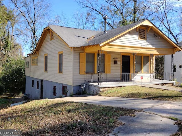 view of front facade with a porch