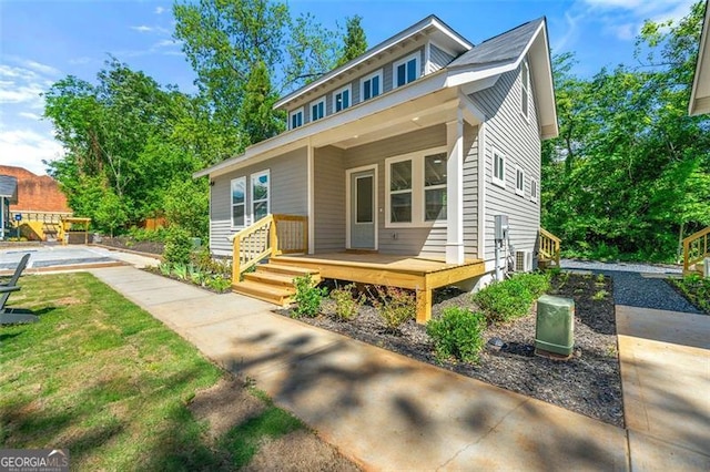 view of front of home