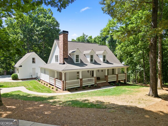 view of front of property featuring a porch