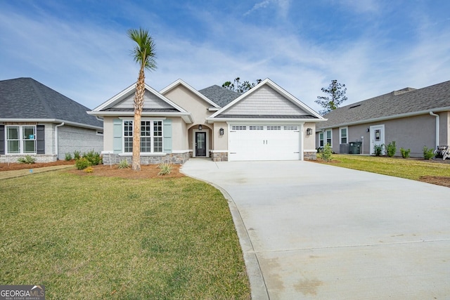 view of front facade with a front lawn and a garage