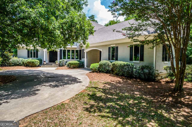 view of front of house